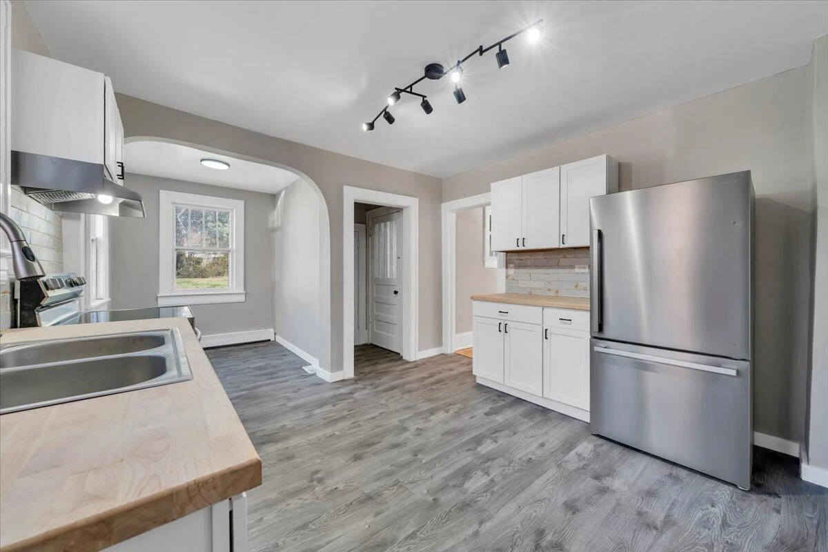 3219 Collingwood ST NE - Photo 20