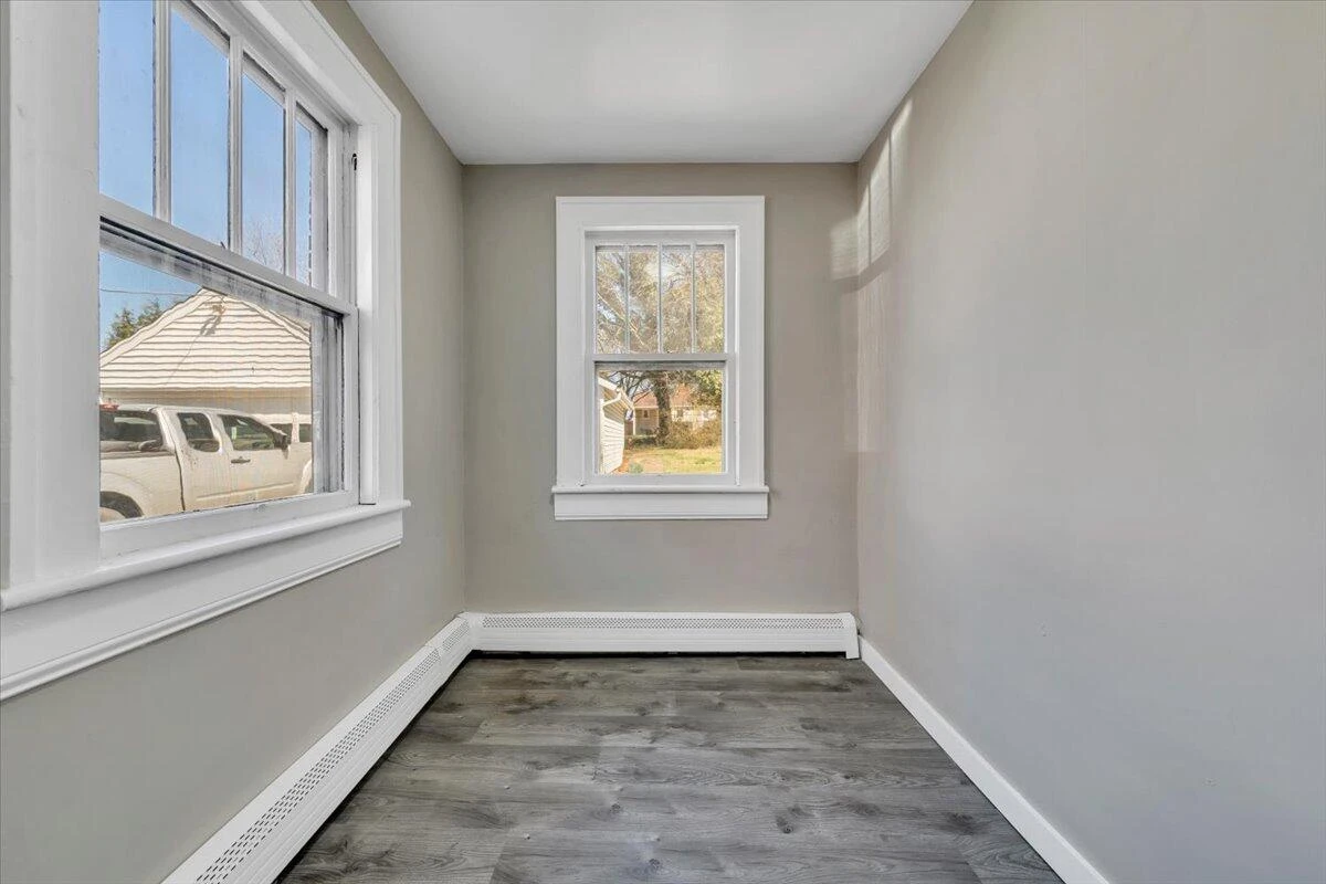 3219 Collingwood ST NE - Photo 21