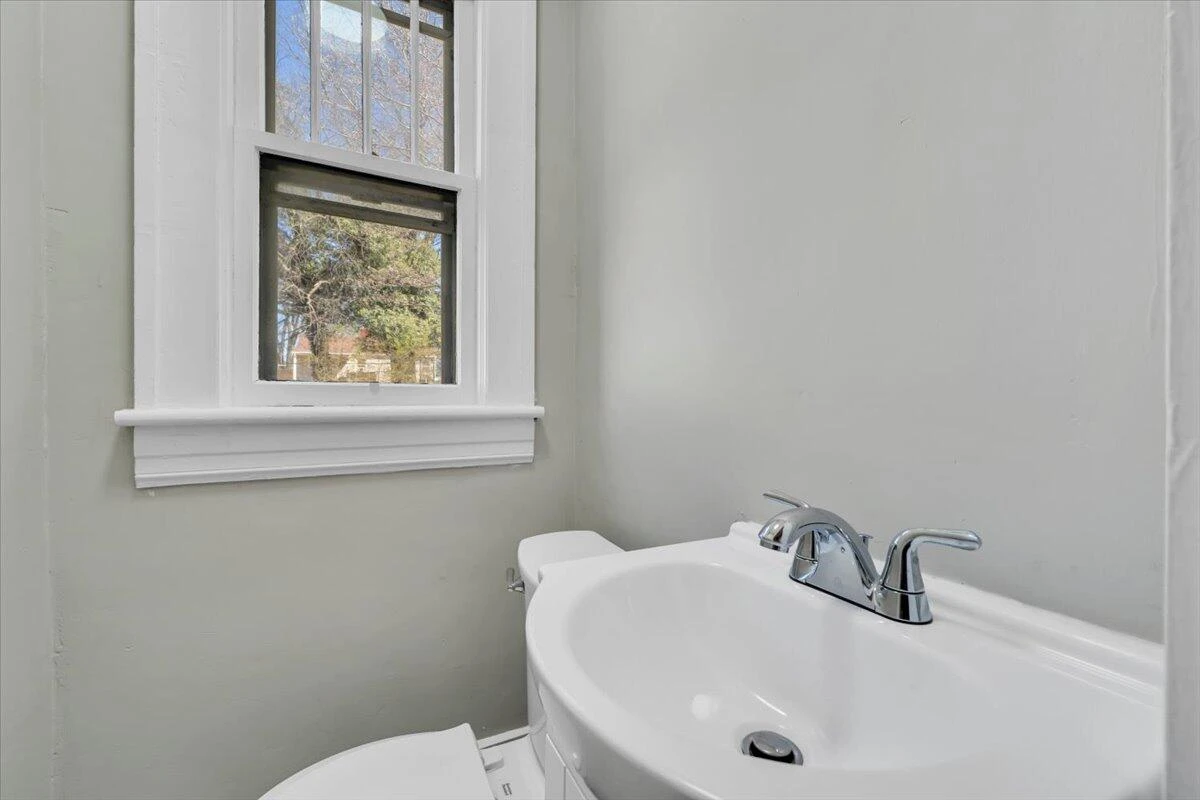 3219 Collingwood ST NE - Photo 28