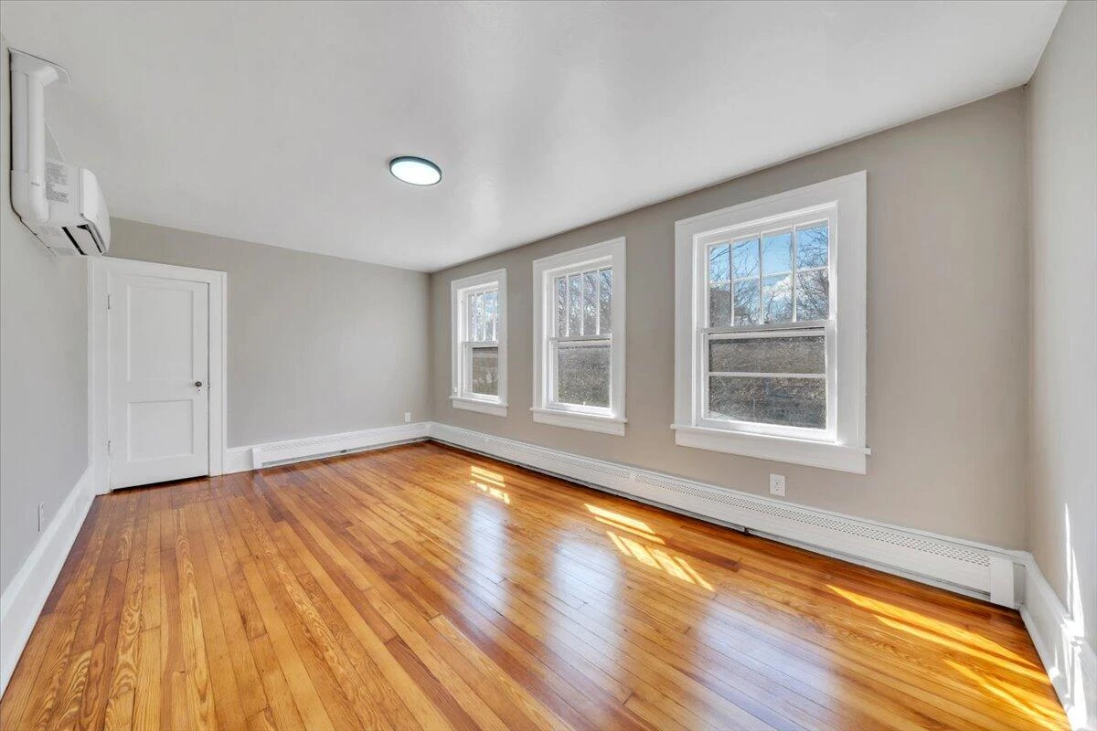 3219 Collingwood ST NE - Photo 32