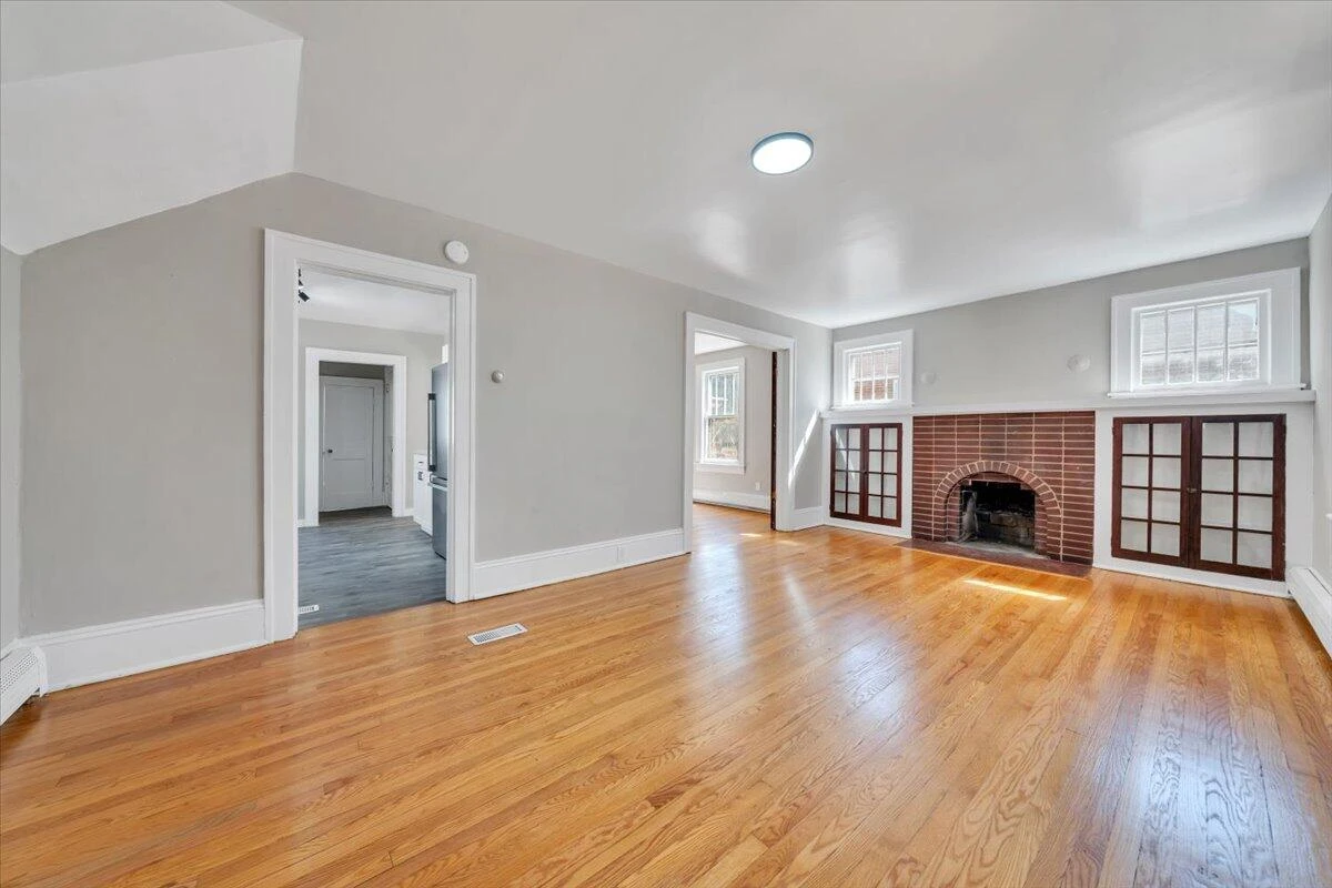 3219 Collingwood ST NE - Photo 10