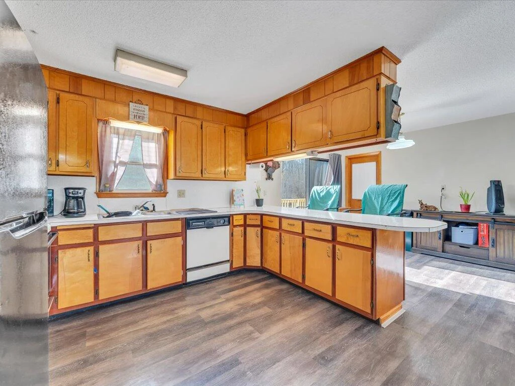 1136 S County Line RD - Photo 11