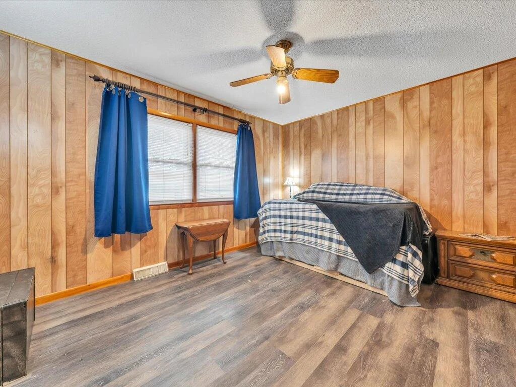1136 S County Line RD - Photo 23