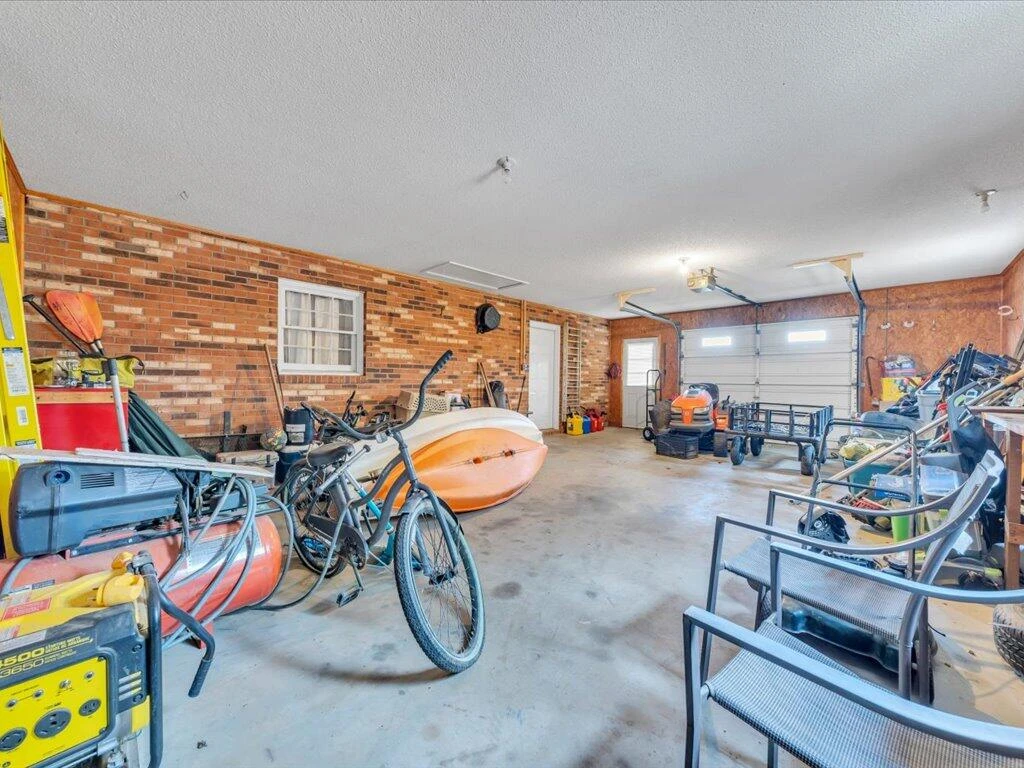 1136 S County Line RD - Photo 34