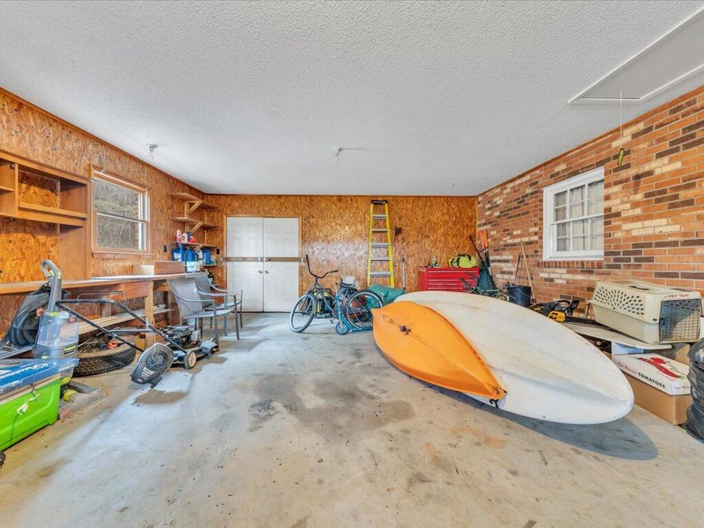 1136 S County Line RD - Photo 36