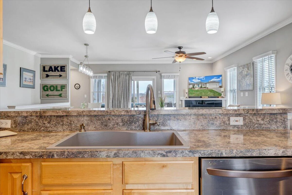 2302 Lake Retreat RD - Photo 13