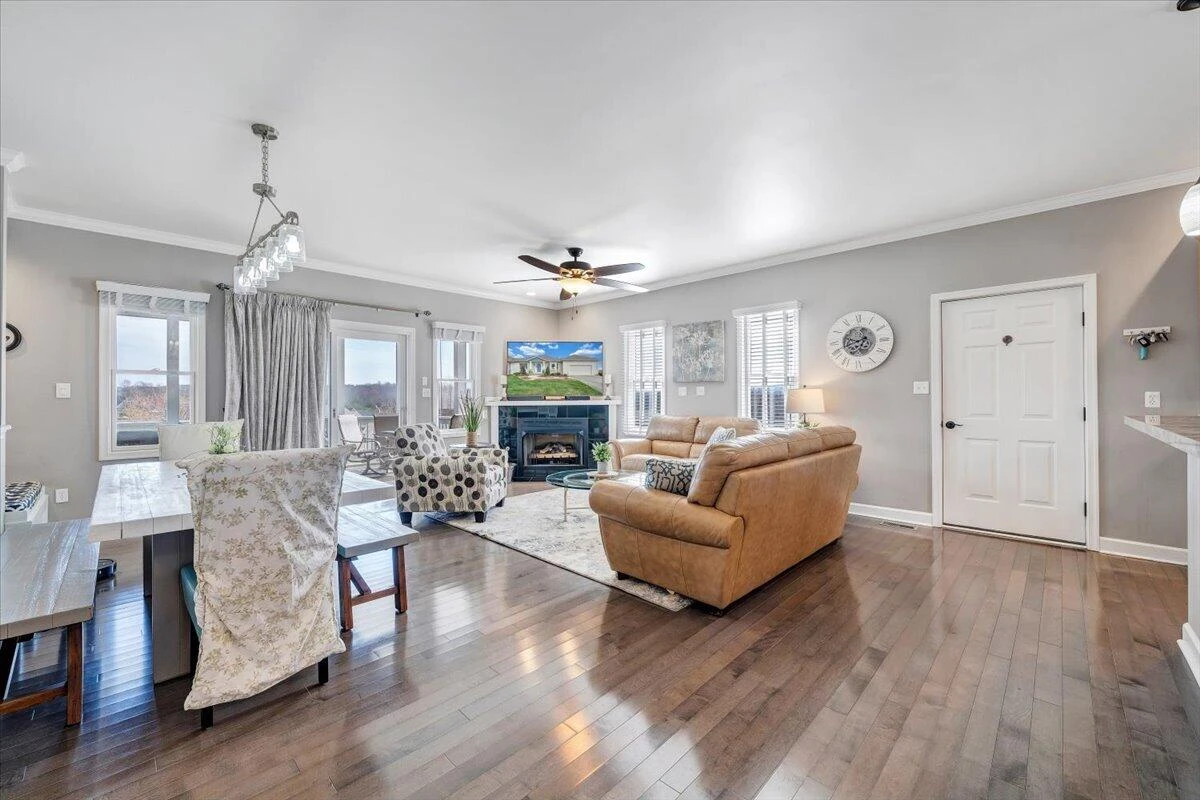 2302 Lake Retreat RD - Photo 14