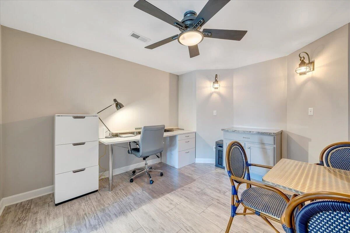 2302 Lake Retreat RD - Photo 40