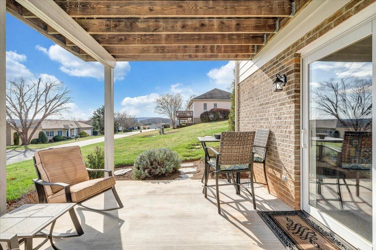 2302 Lake Retreat RD - Photo 52