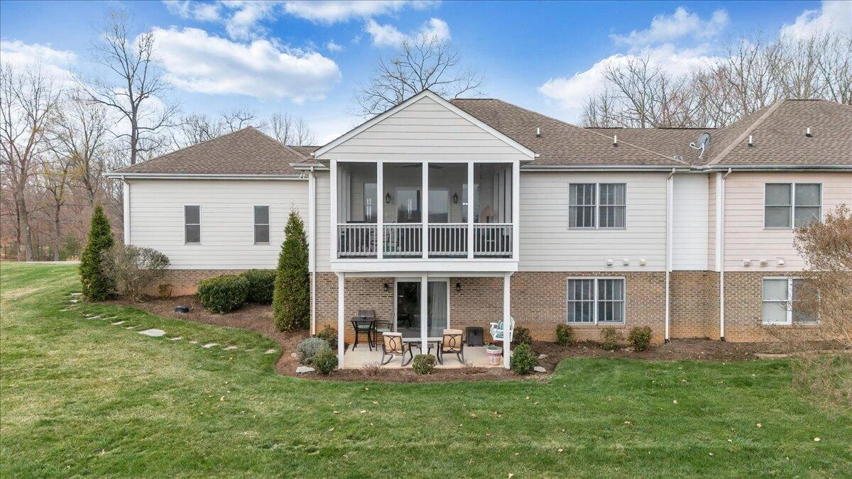 2302 Lake Retreat RD - Photo 62