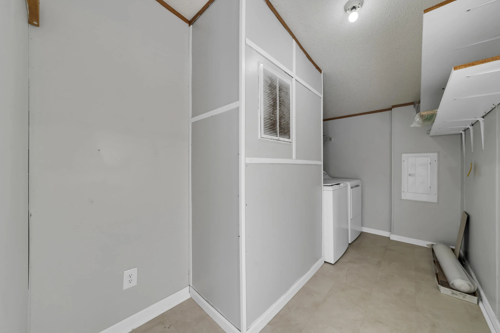 369 Smith RD - Photo 15