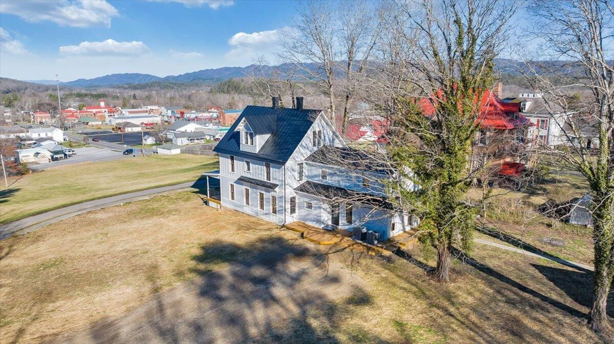154 Mitchell DR - Photo 4