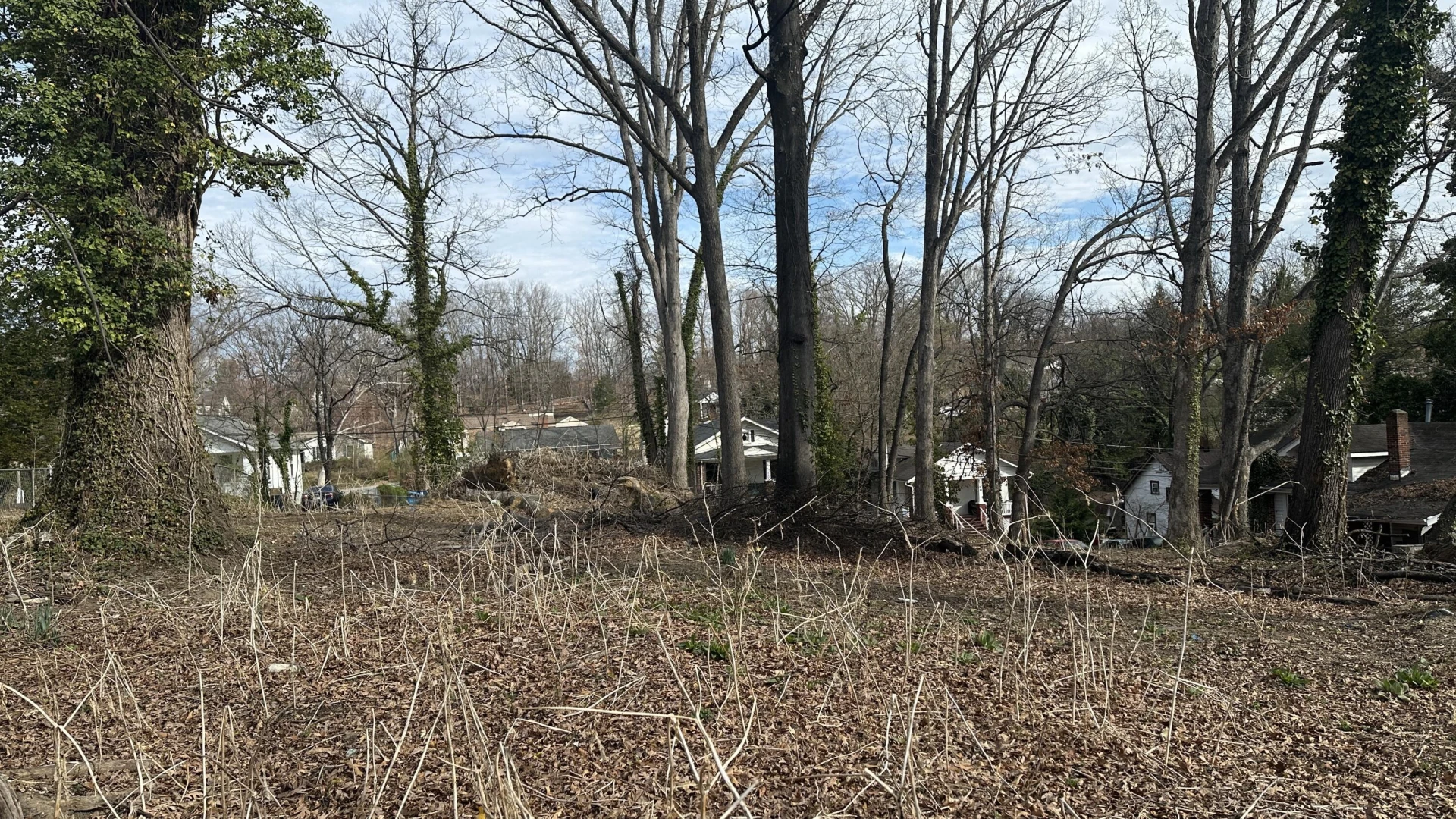 0 Surrey AVE NW