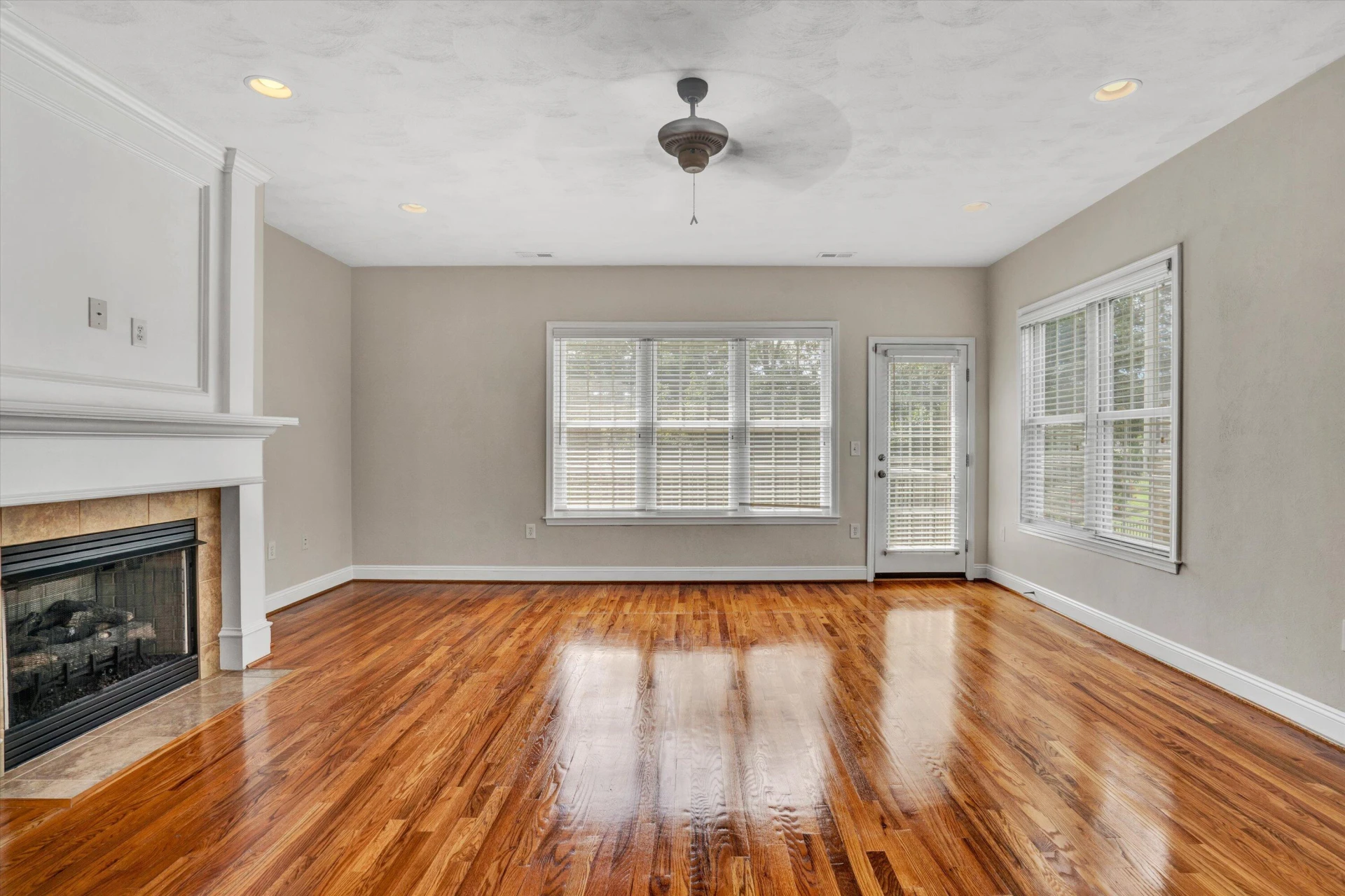 412 Deer Run CIR - Photo 10