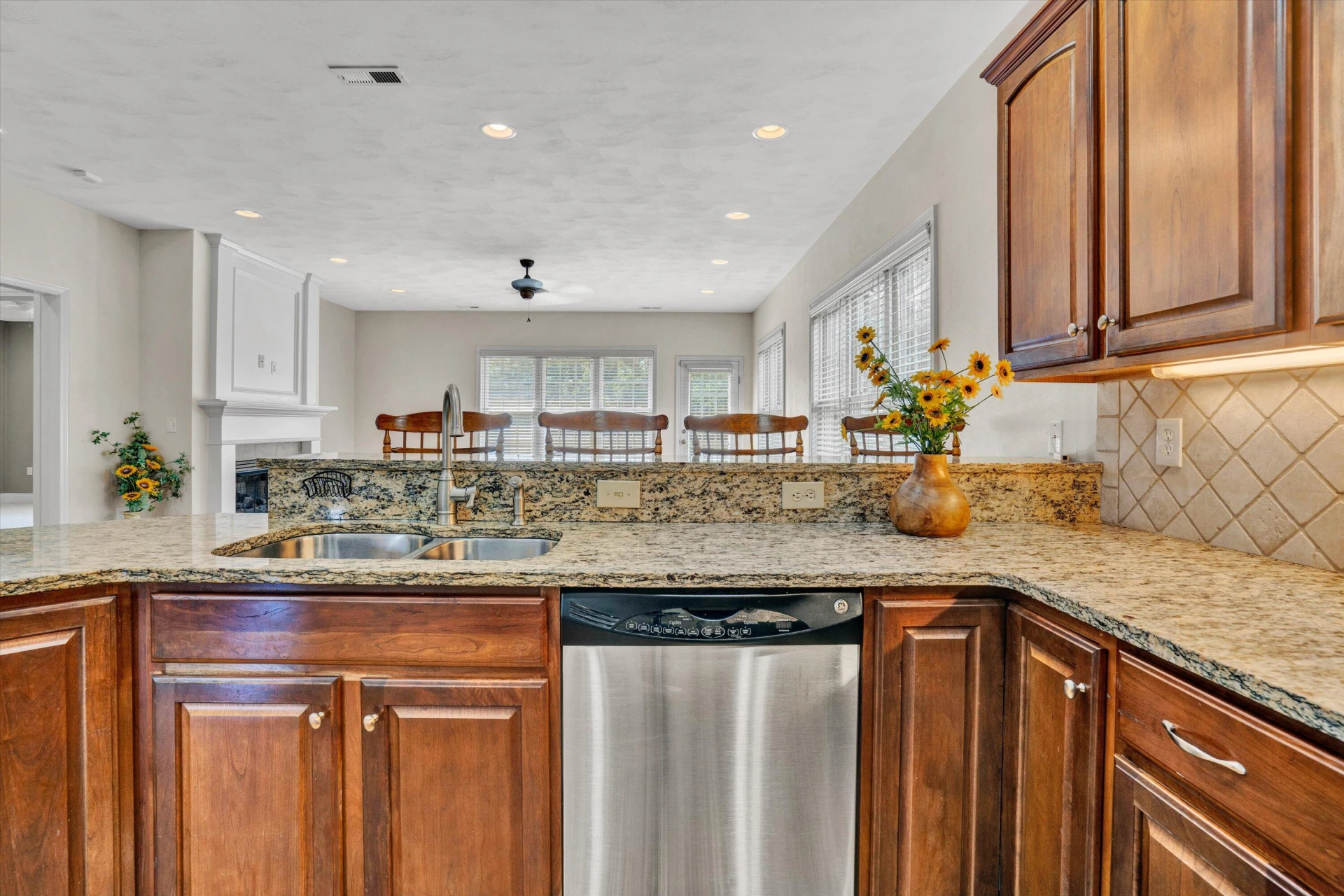 412 Deer Run CIR - Photo 17