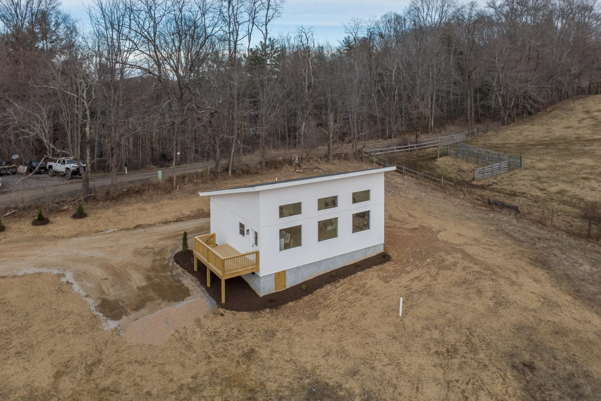 320 Grace LN NE - Photo 2