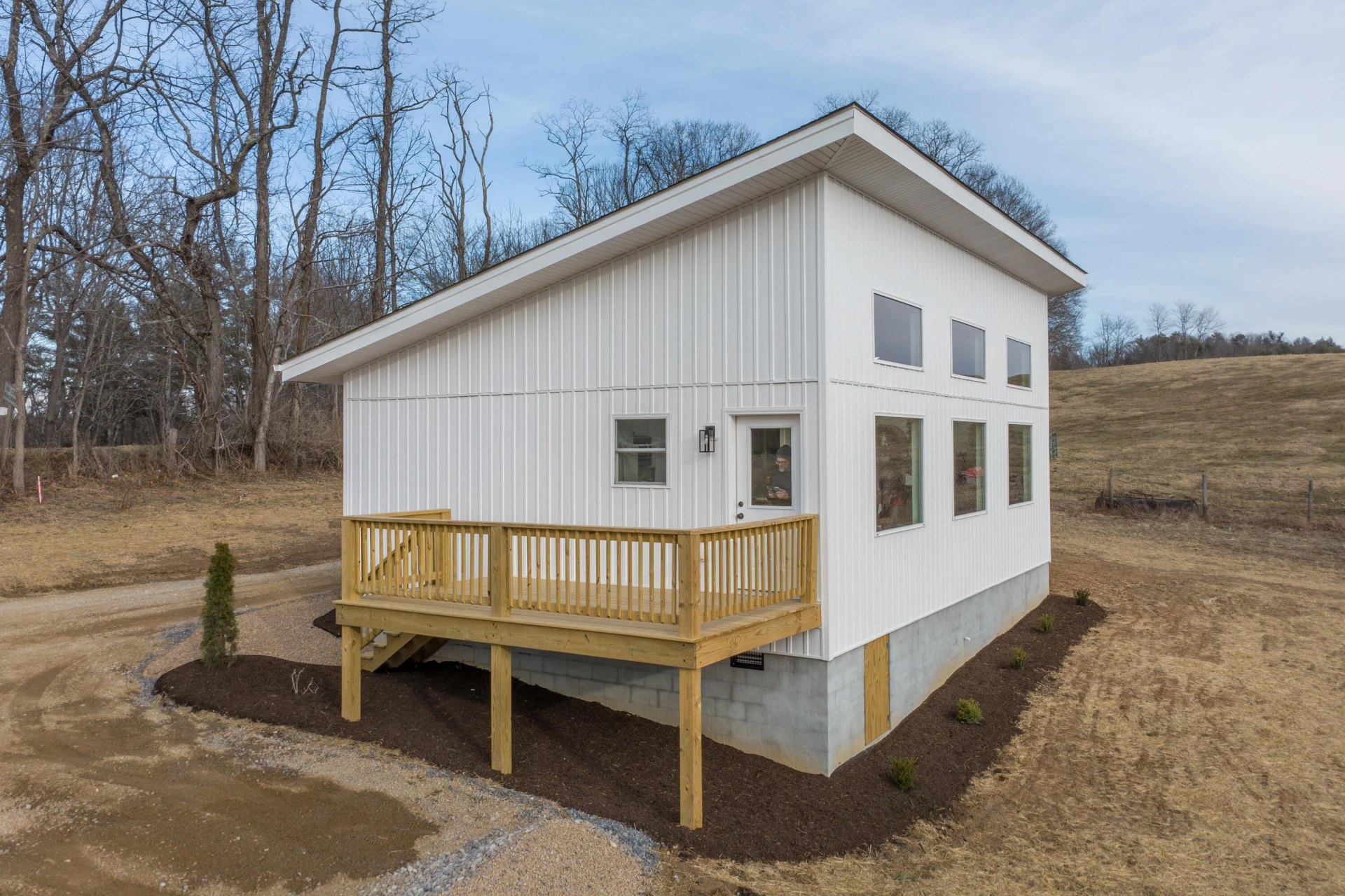 320 Grace LN NE - Photo 3