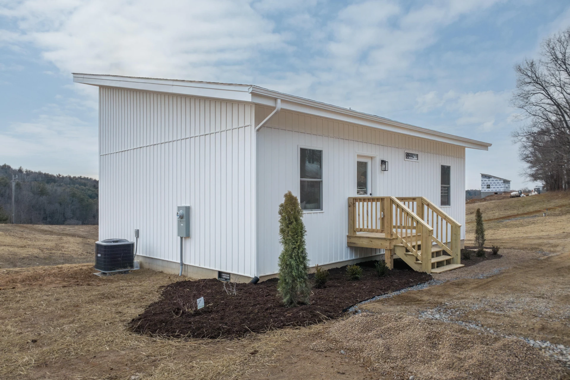 320 Grace LN NE - Photo 4