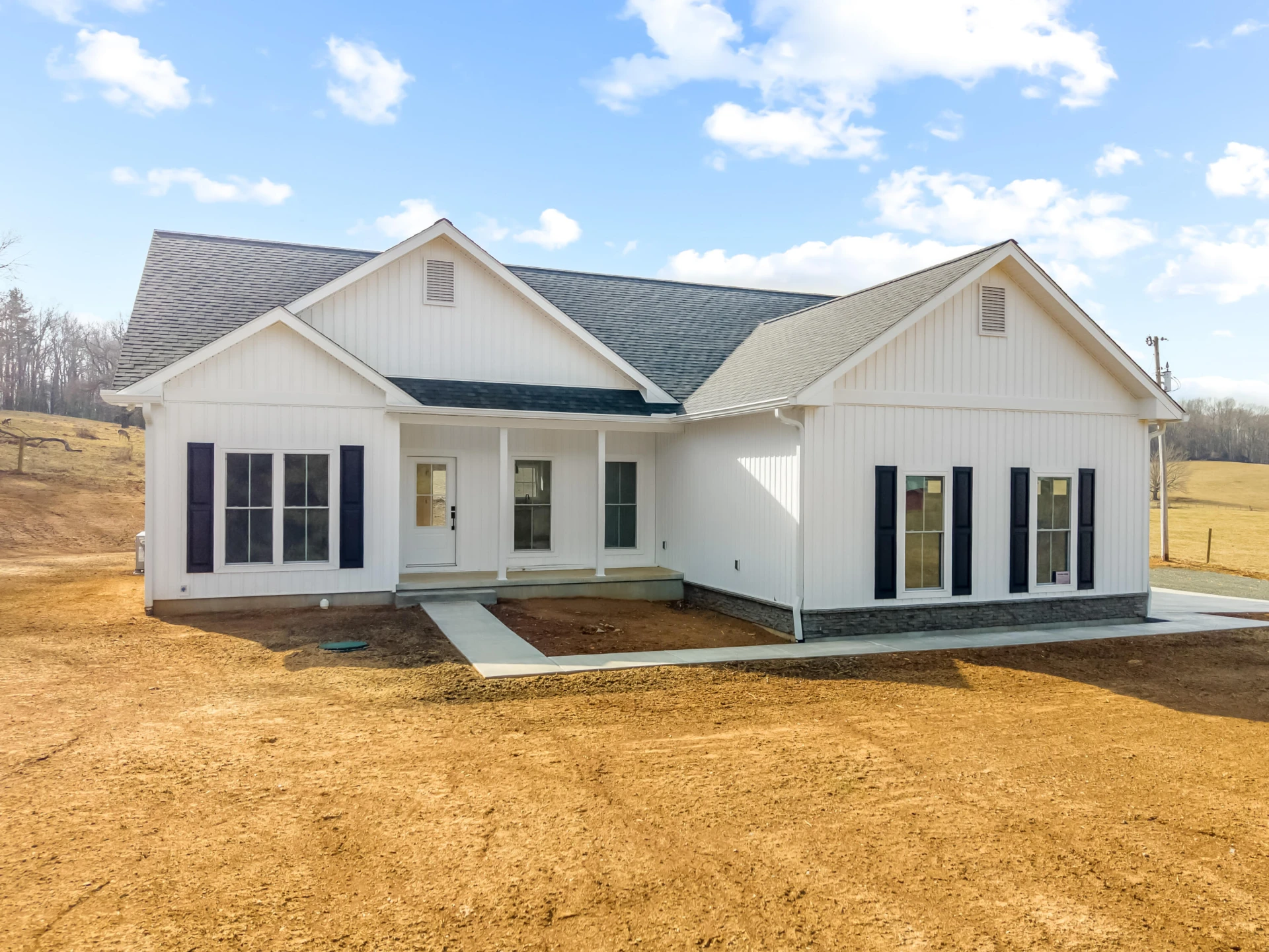 1047 Barberry RD SE