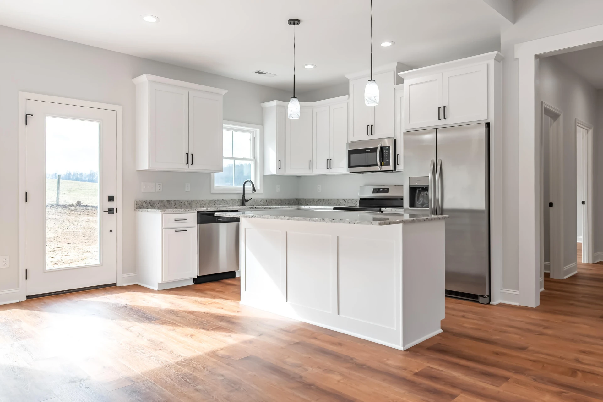 1047 Barberry RD SE - Photo 10