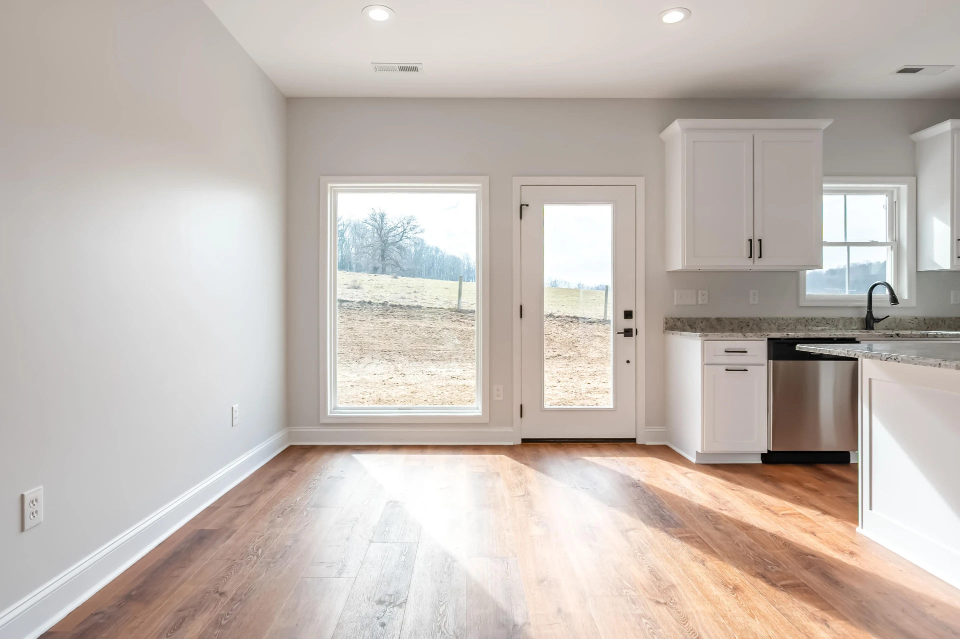1047 Barberry RD SE - Photo 11
