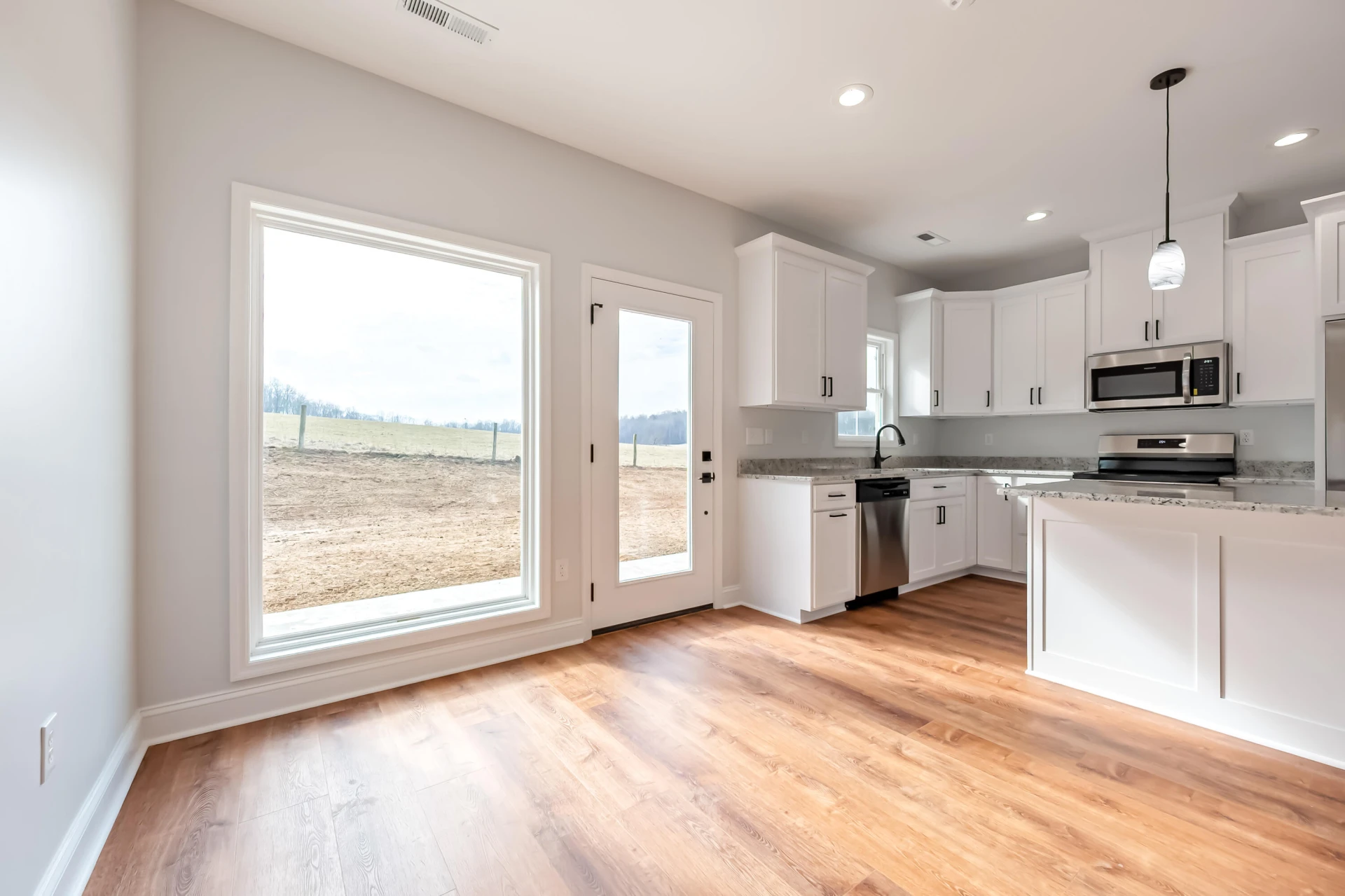1047 Barberry RD SE - Photo 12