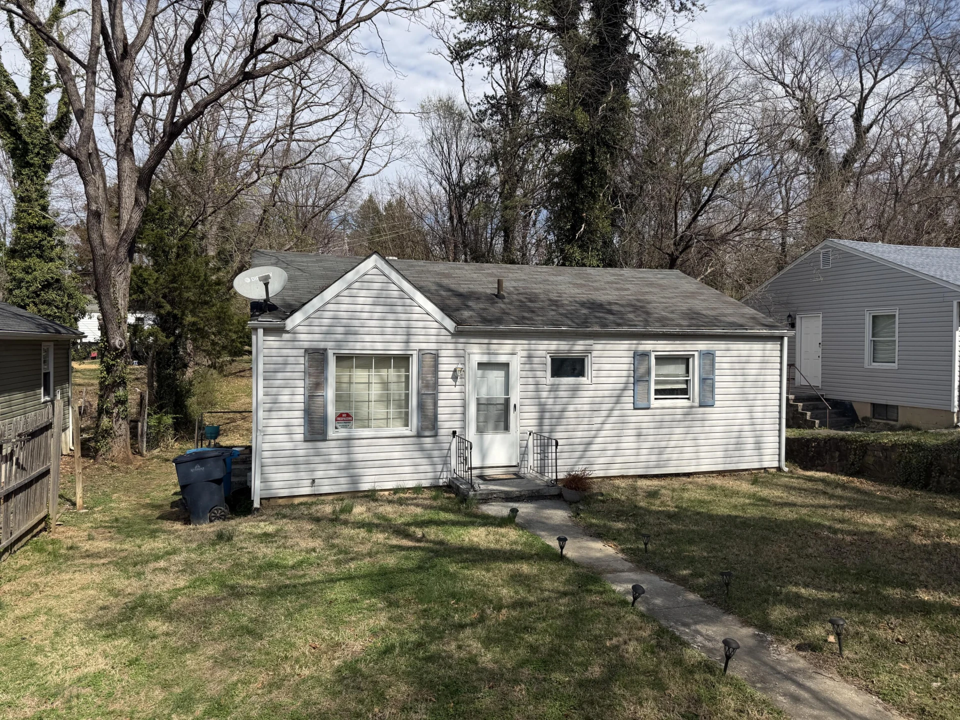 3813 Virginia AVE NW - Photo 2