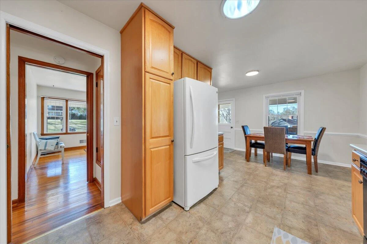 1846 Pineview DR - Photo 13