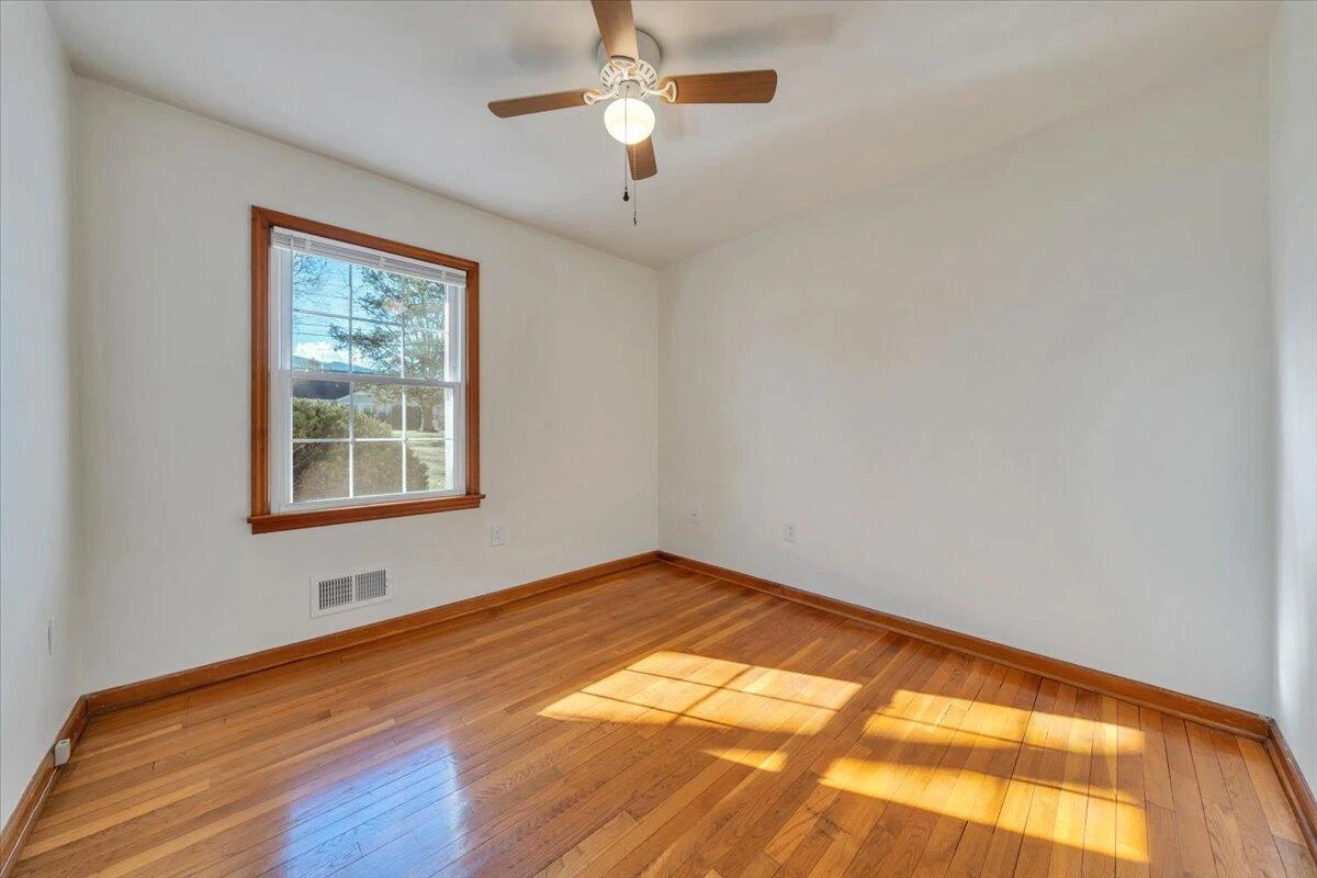 1846 Pineview DR - Photo 23