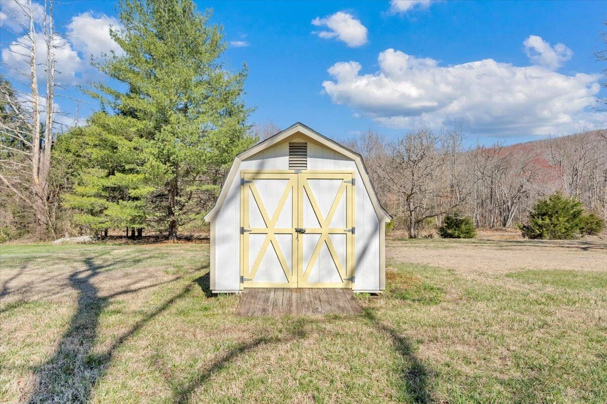 1846 Pineview DR - Photo 47
