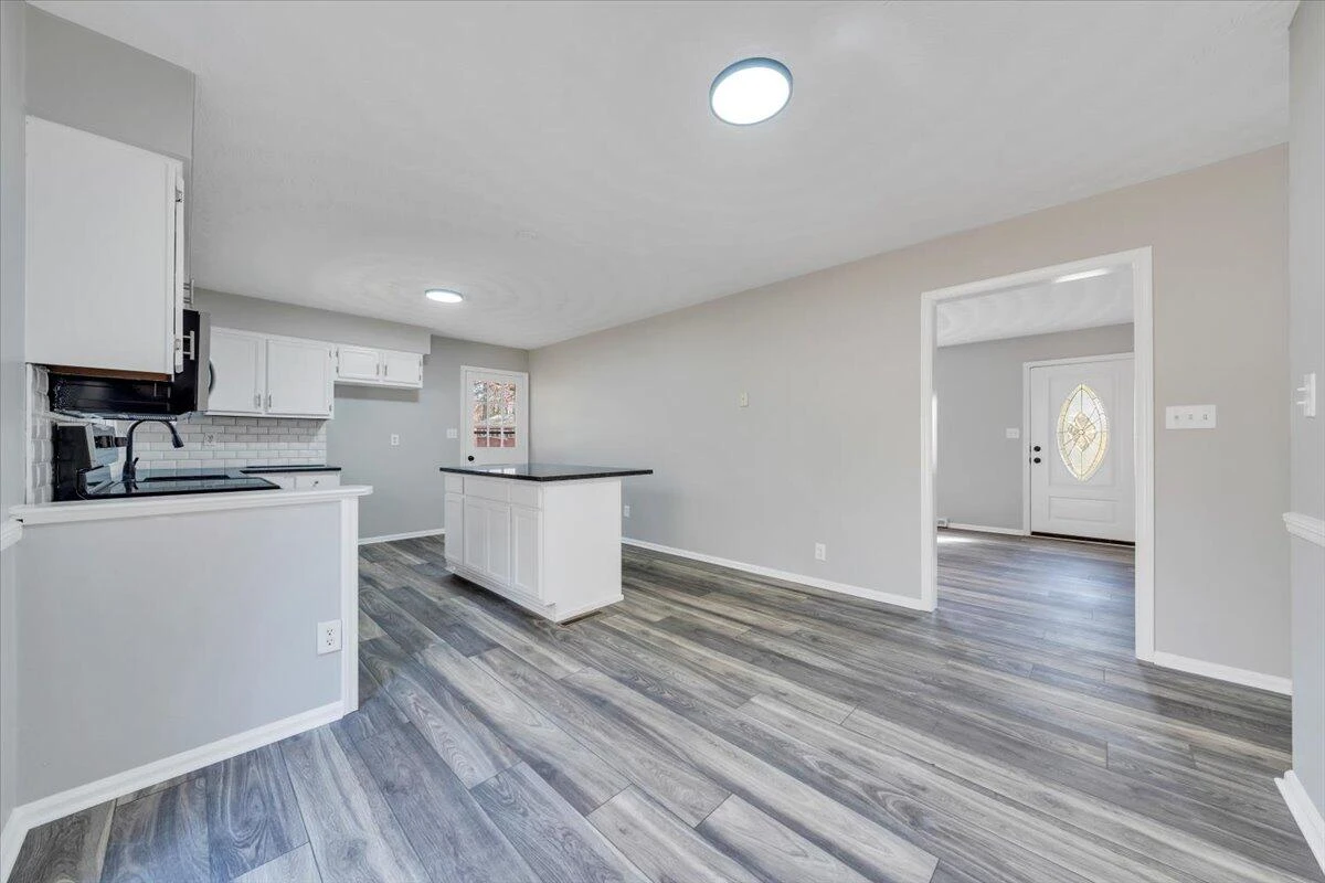 222 Maple DR - Photo 11