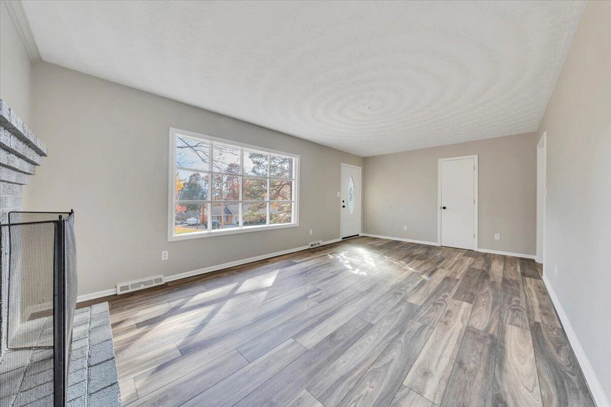 222 Maple DR - Photo 14