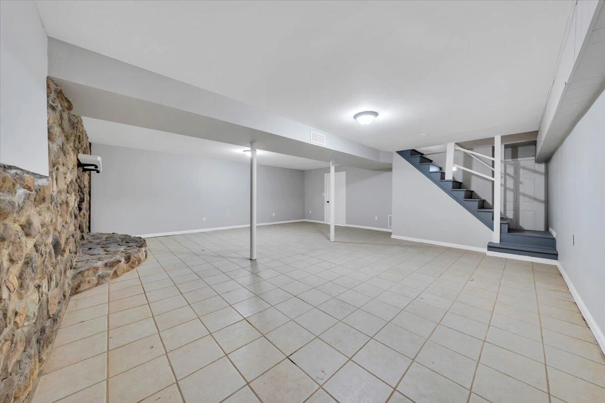 222 Maple DR - Photo 25