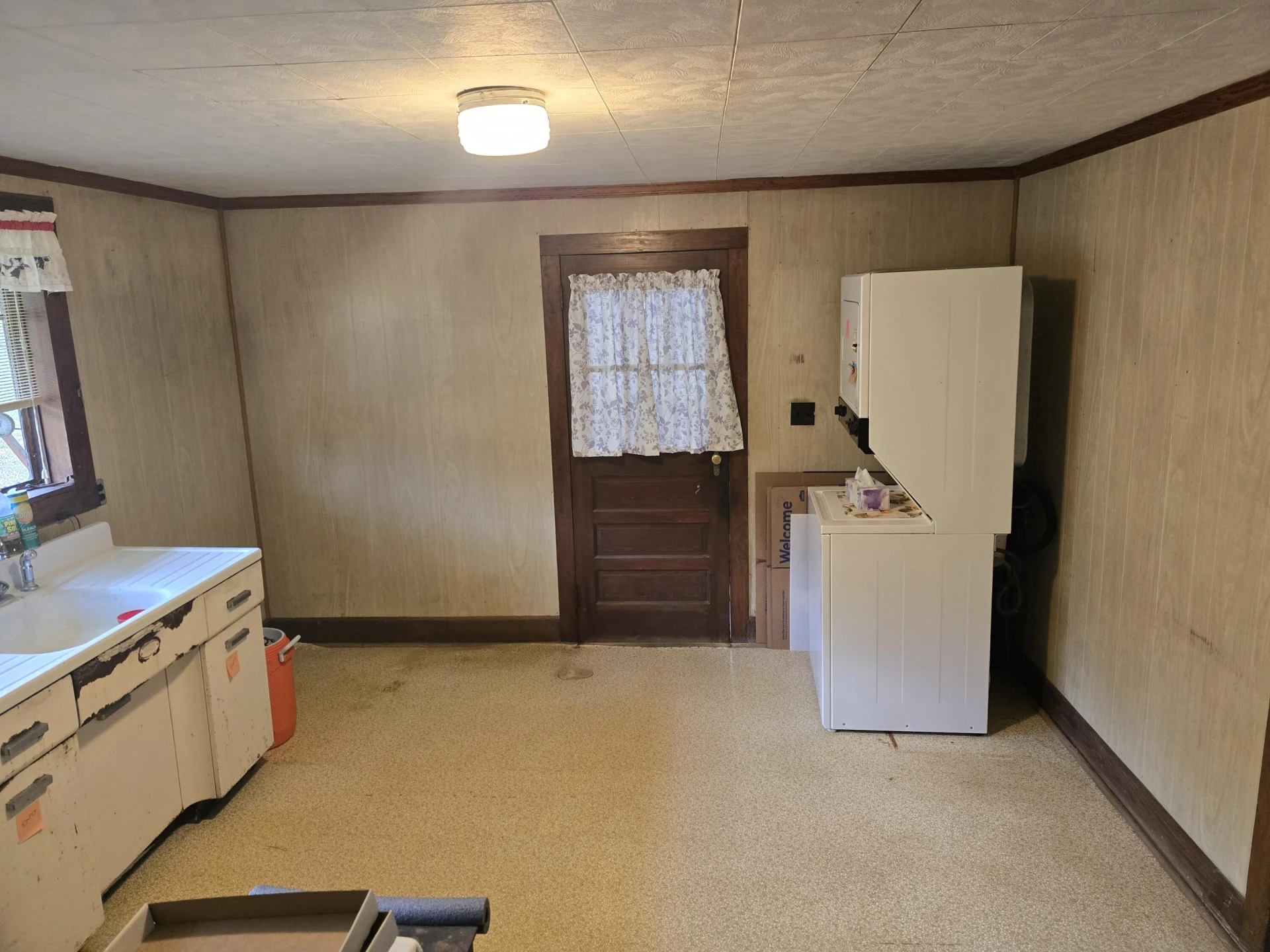 1685 Davis - Photo 3