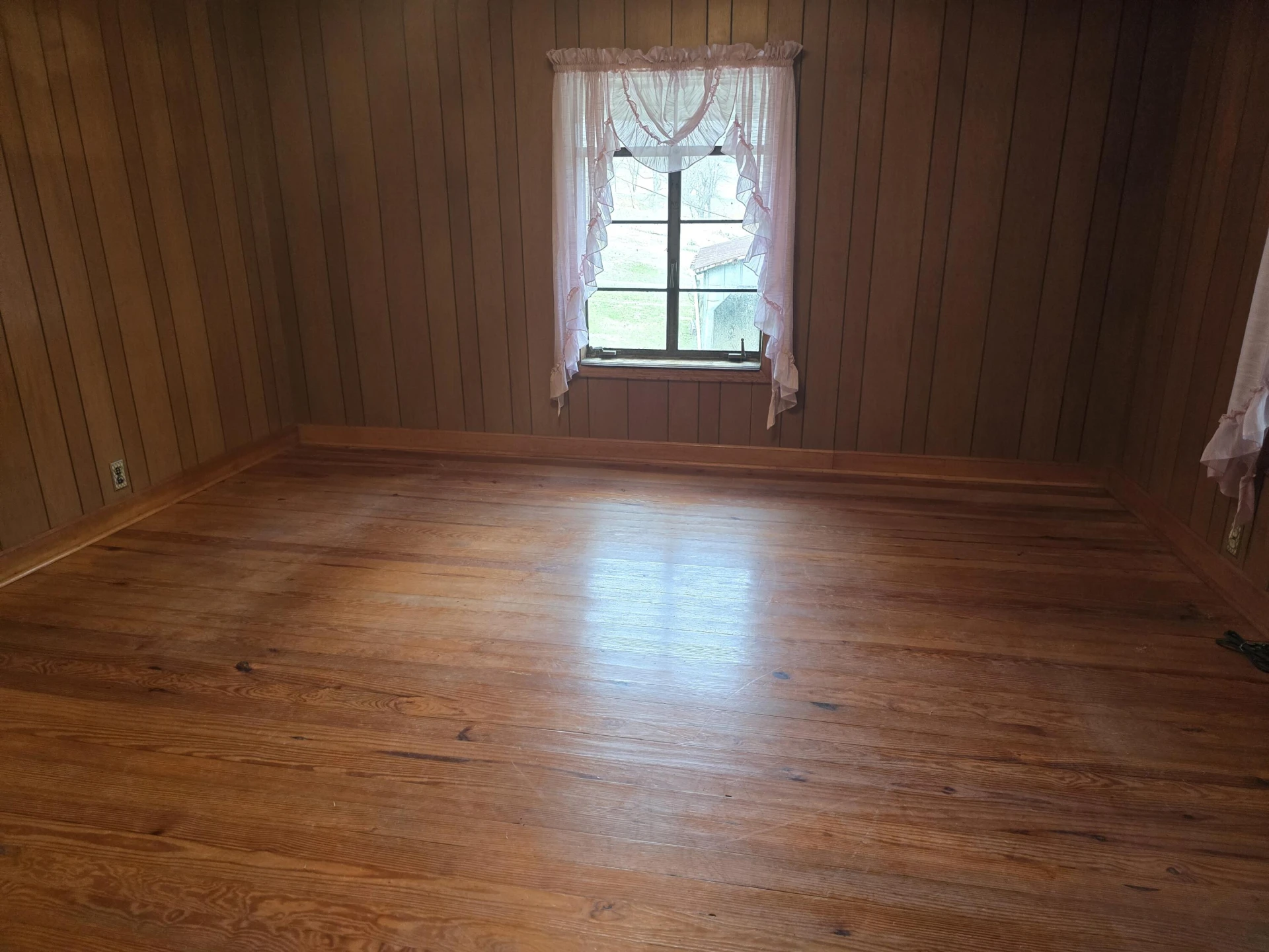 1685 Davis - Photo 4