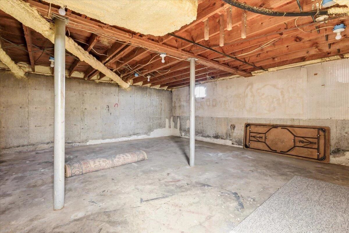 212 Cherryhill RD NW - Photo 29