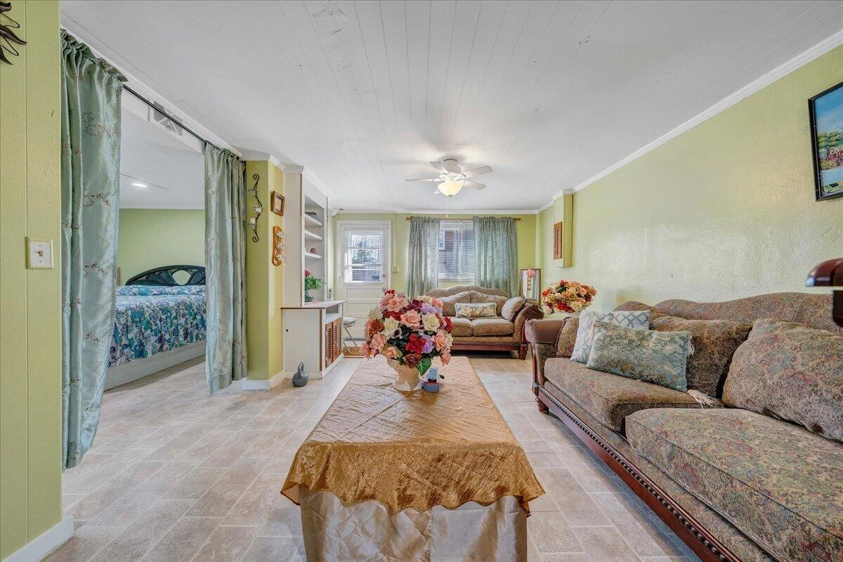1707 Glendon RD - Photo 26