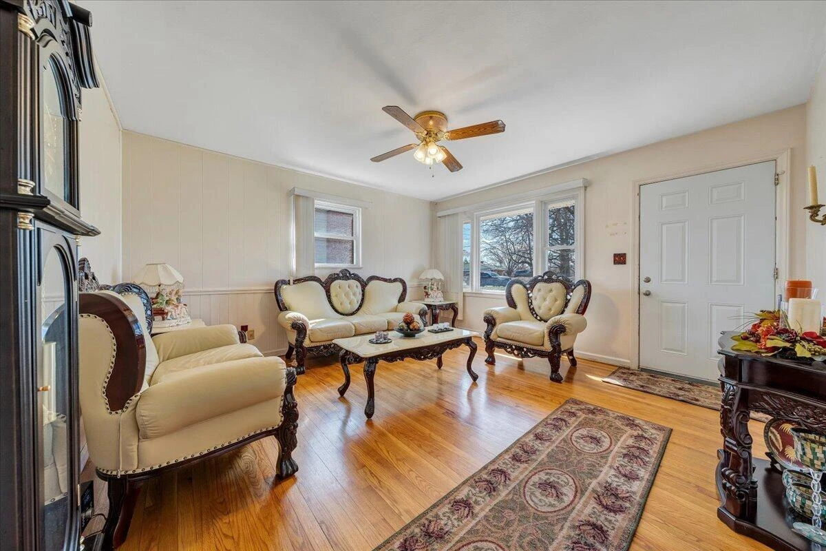 1707 Glendon RD - Photo 8