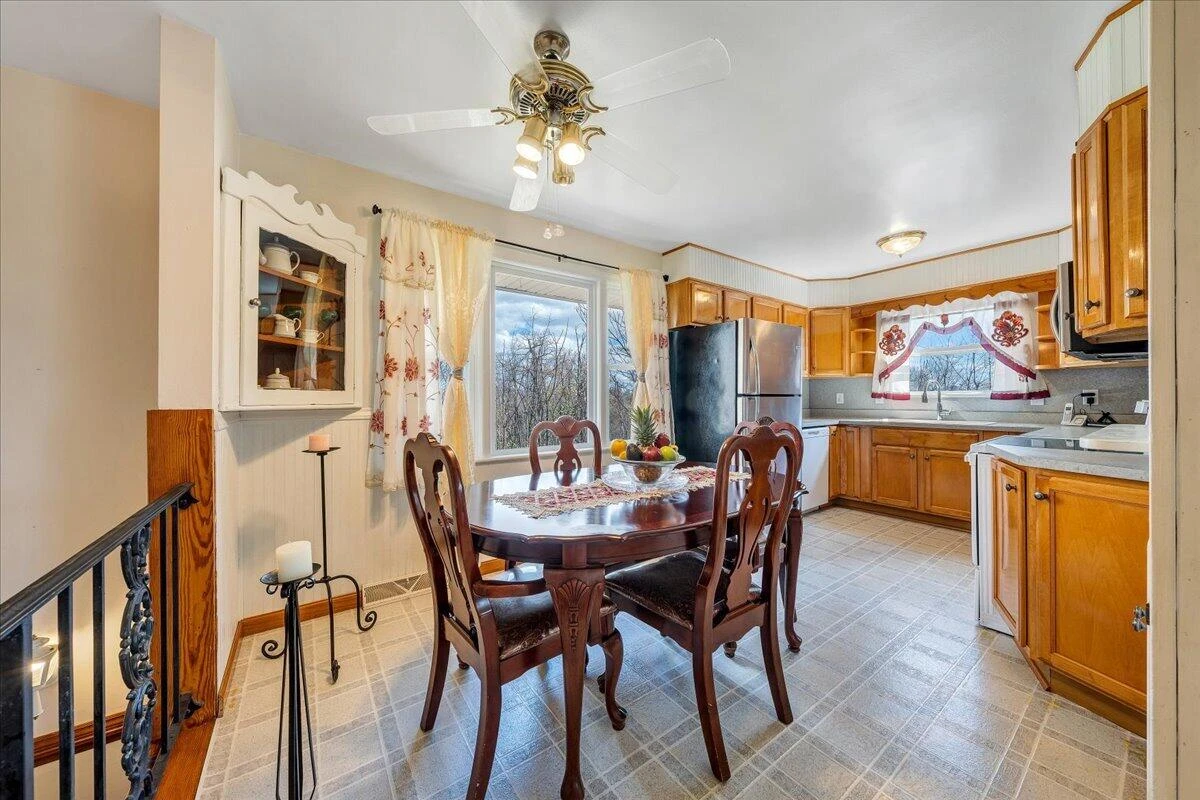 1707 Glendon RD - Photo 10