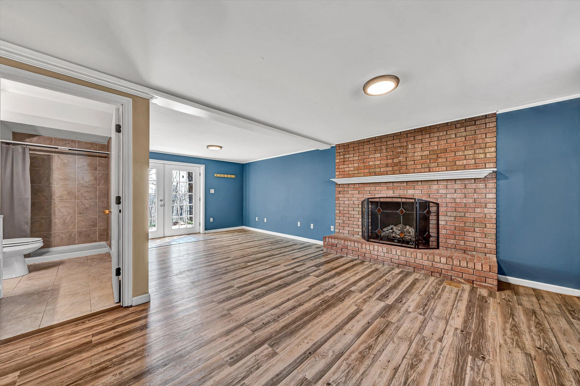 2360 Iron Ridge RD - Photo 17