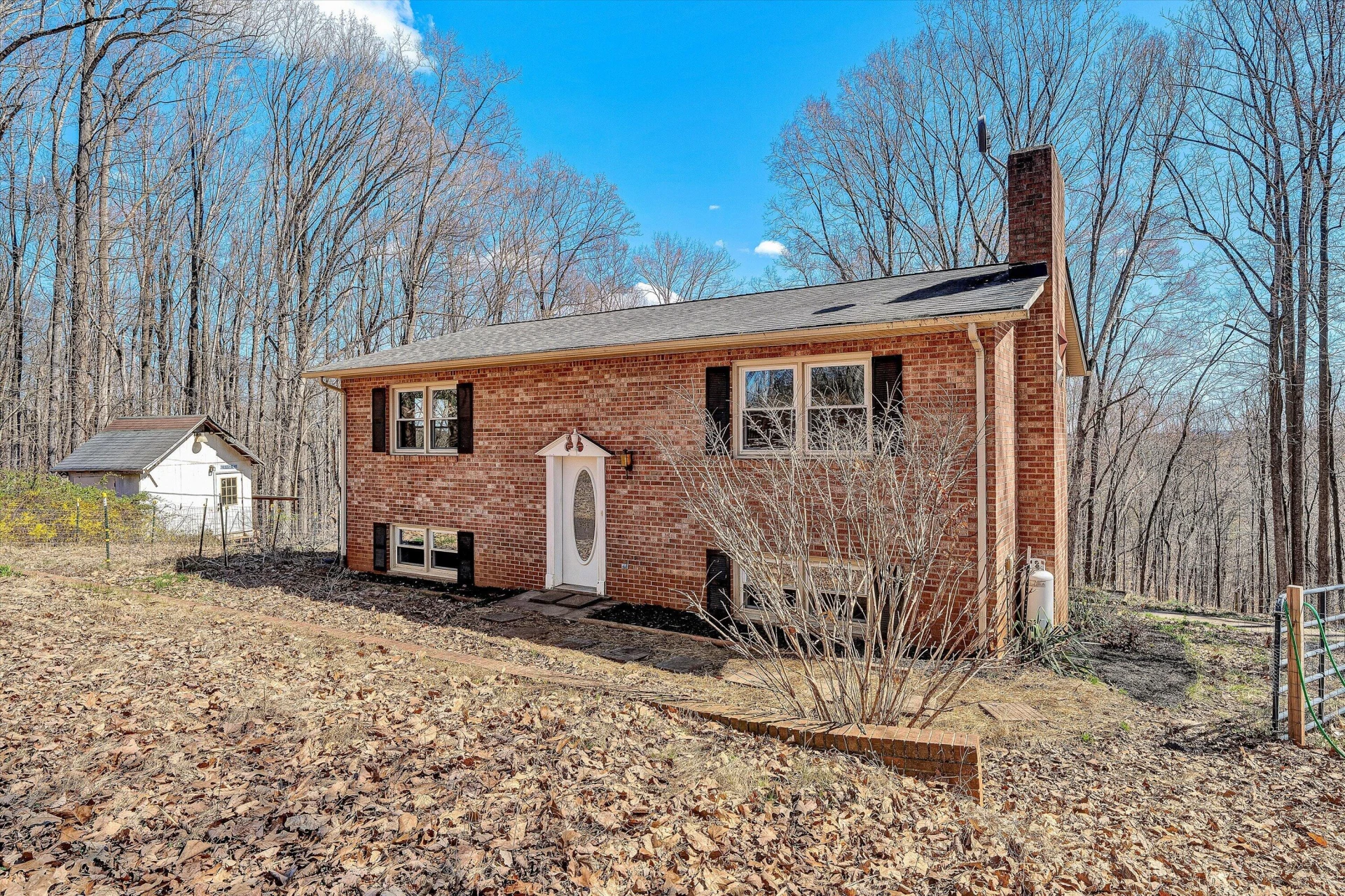 2360 Iron Ridge RD - Photo 2