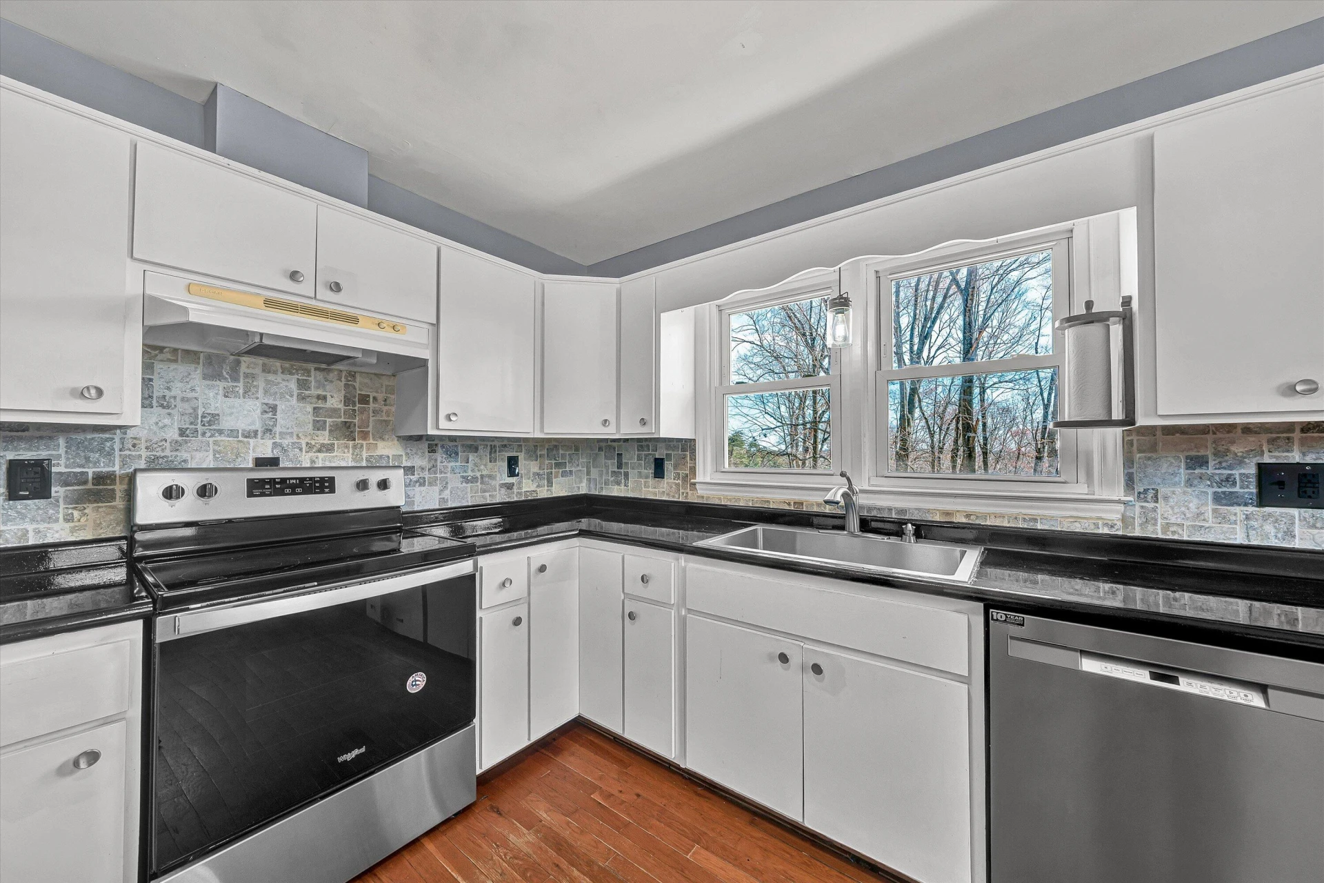 2360 Iron Ridge RD - Photo 8