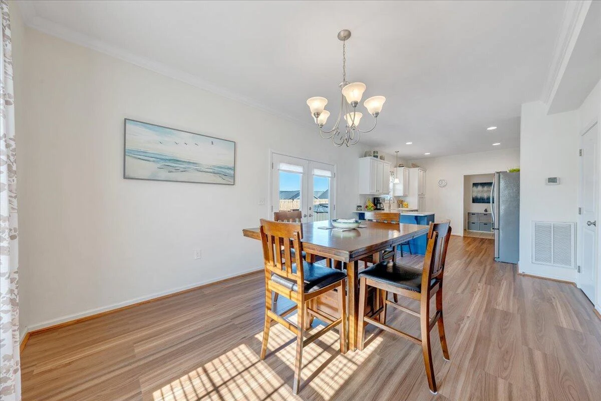 2064 Lawson LN - Photo 13