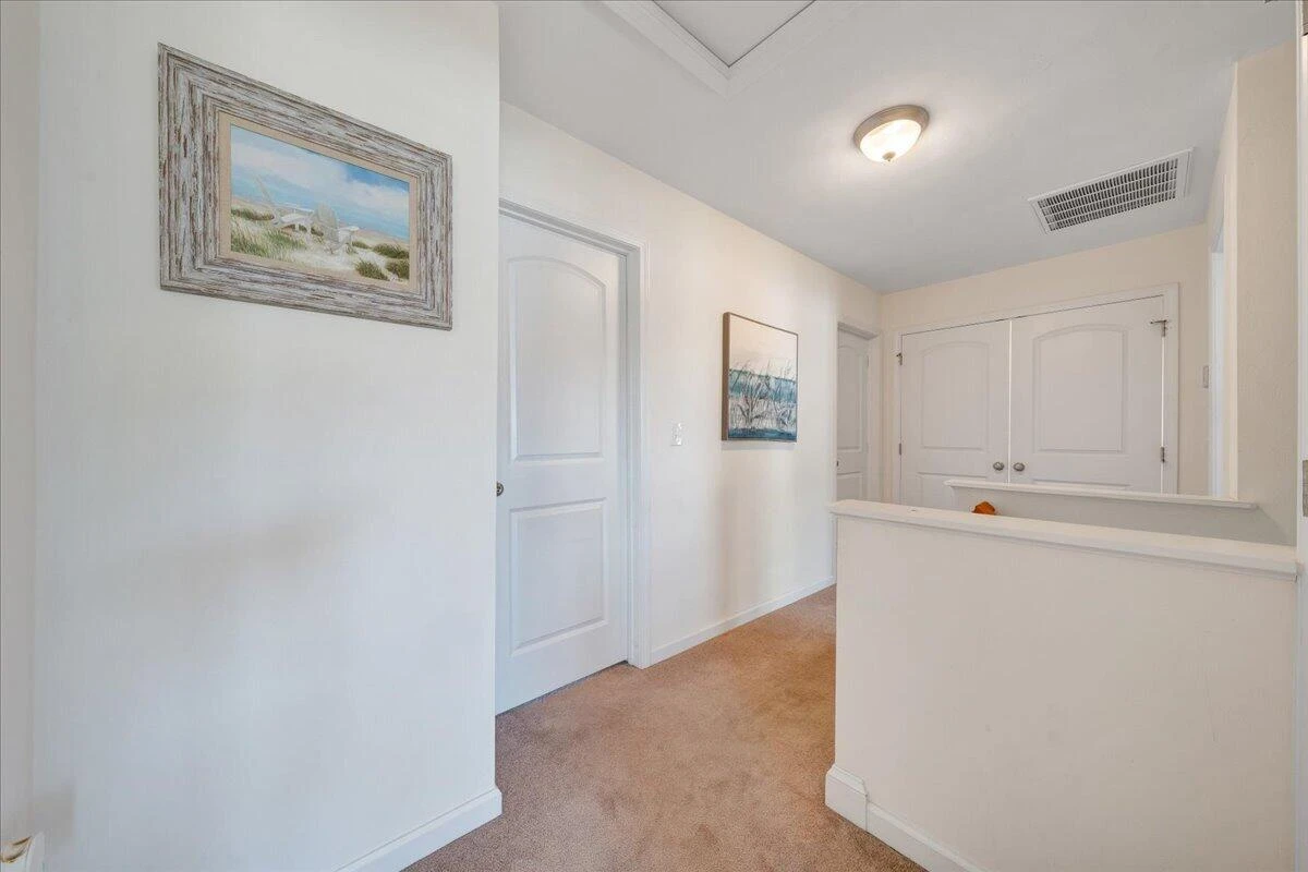 2064 Lawson LN - Photo 24
