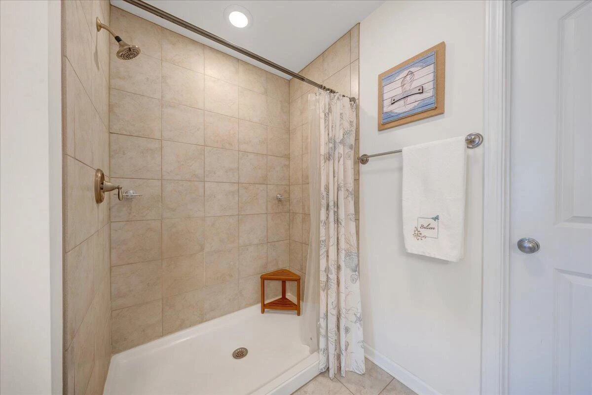 2064 Lawson LN - Photo 29