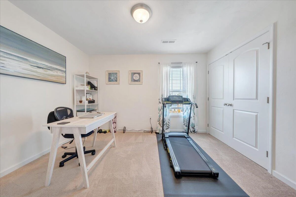 2064 Lawson LN - Photo 36