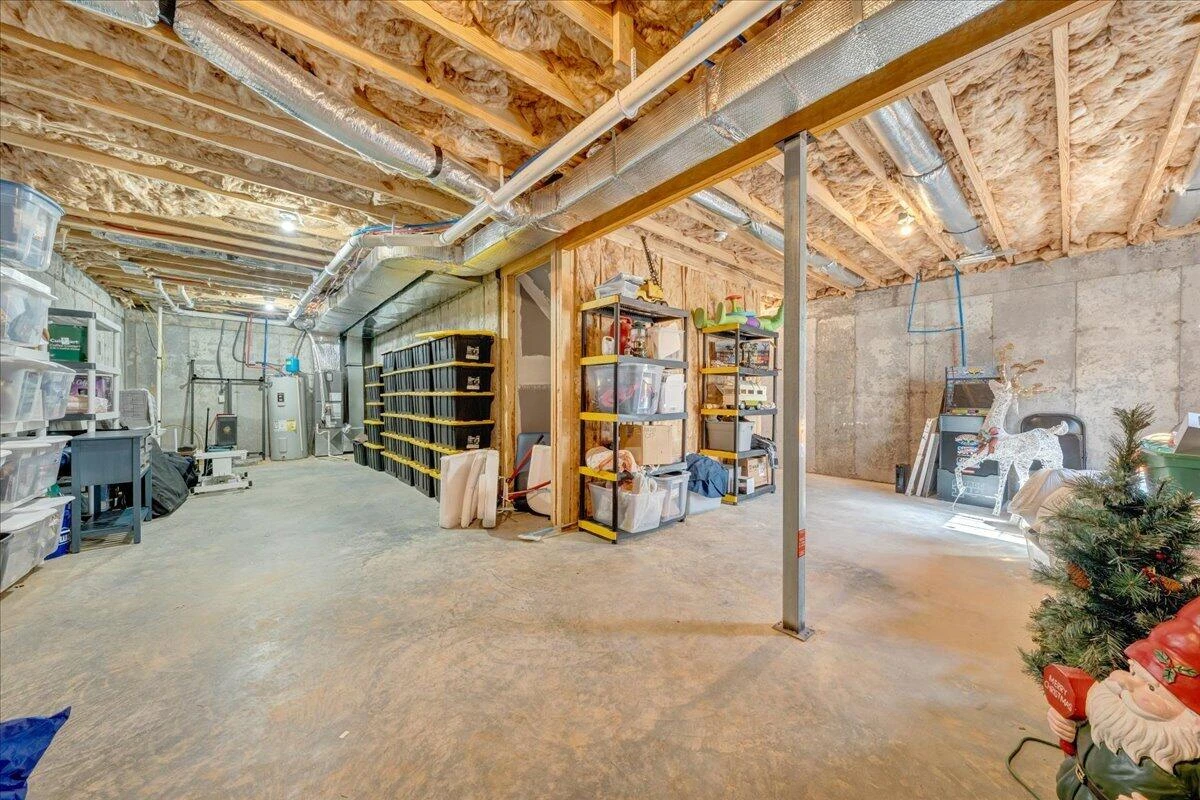 2064 Lawson LN - Photo 41