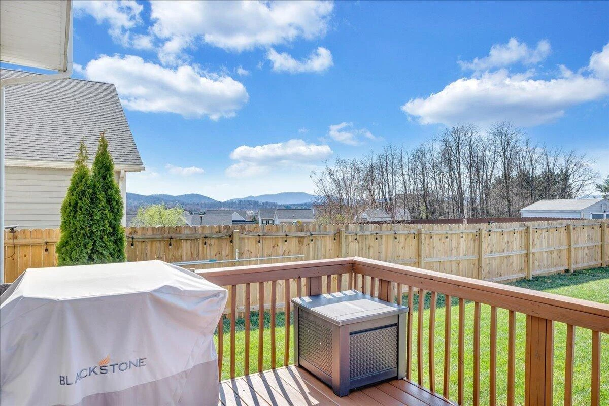 2064 Lawson LN - Photo 42