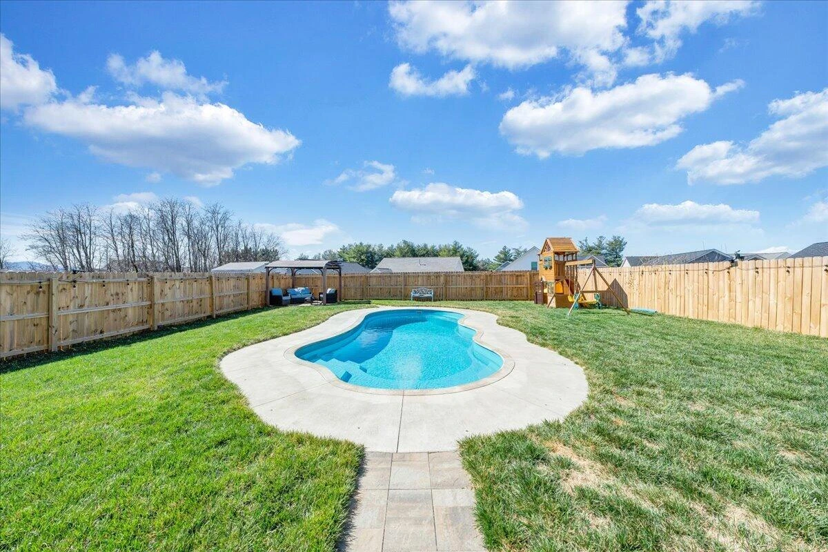 2064 Lawson LN - Photo 47