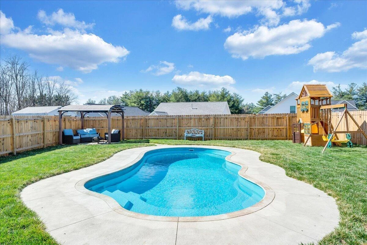 2064 Lawson LN - Photo 48